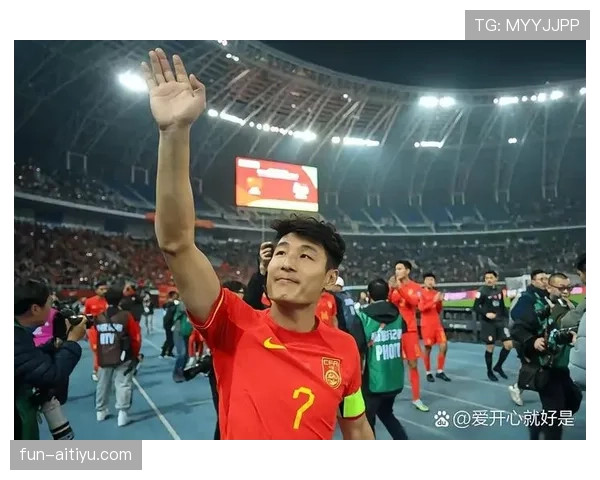 刚刷到武磊买菜的视频，他下车那一瞬我还以为误闯了哪个明星后花园